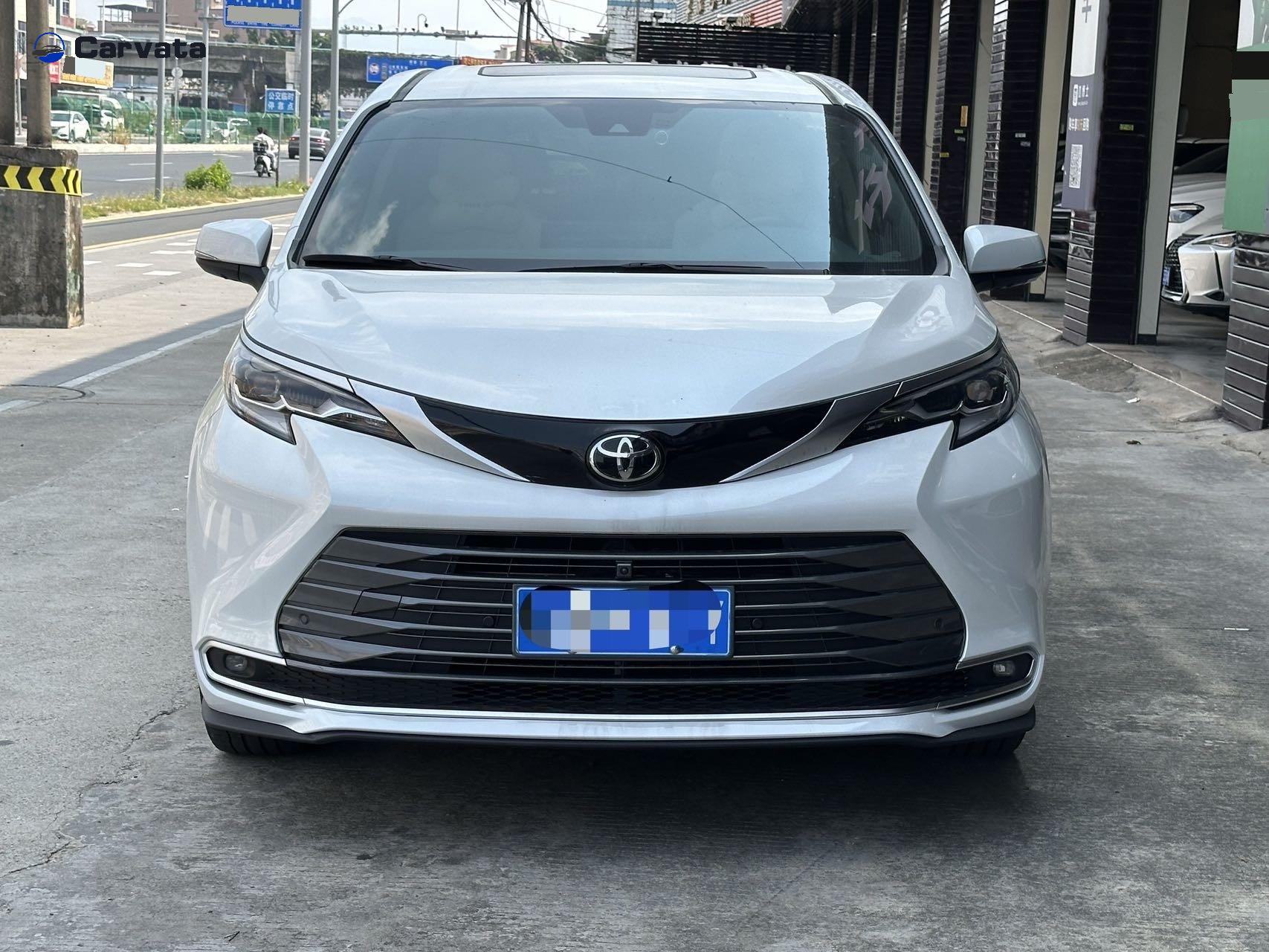 Toyota Sienna 2024 Toyota  2.5 CVT Premium Luxury Edition