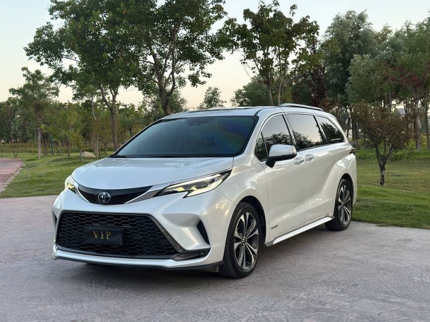 Toyota Granvia 2023 HYBRID 2.5 CVT Supreme VIP Edition