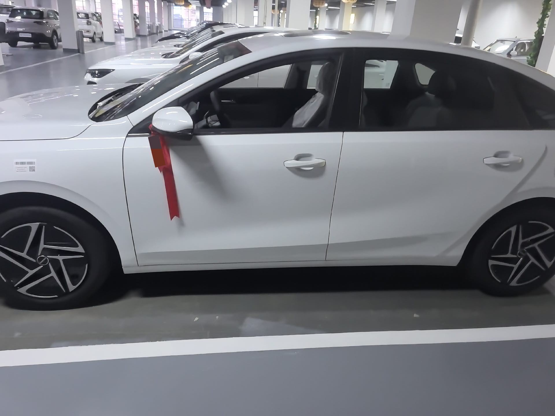 Roewe i6 New Energy 2026款 i6 1.5 无级 长久版