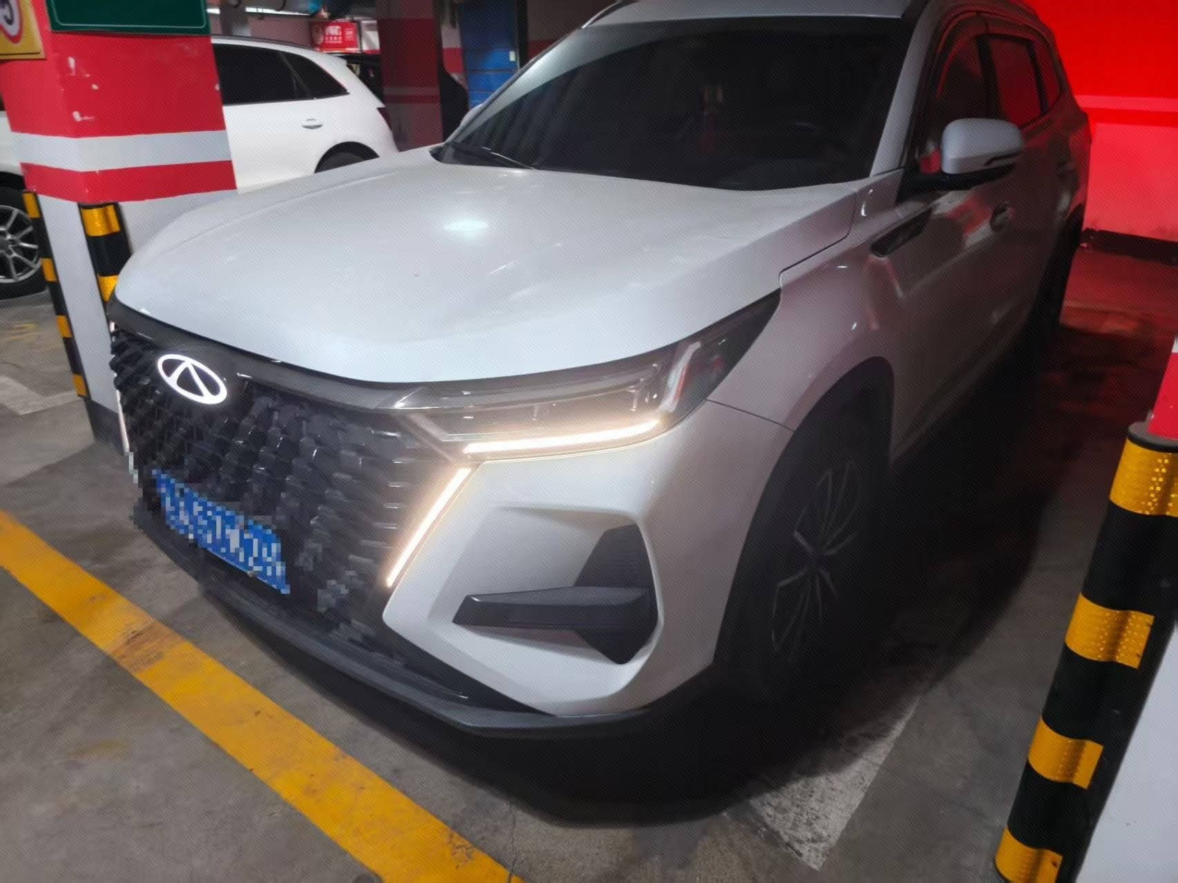 Chery Fengyun Tiggo 8 PRO 2024  2.0T 390T Champion Edition 2WD Peak 5-seater
