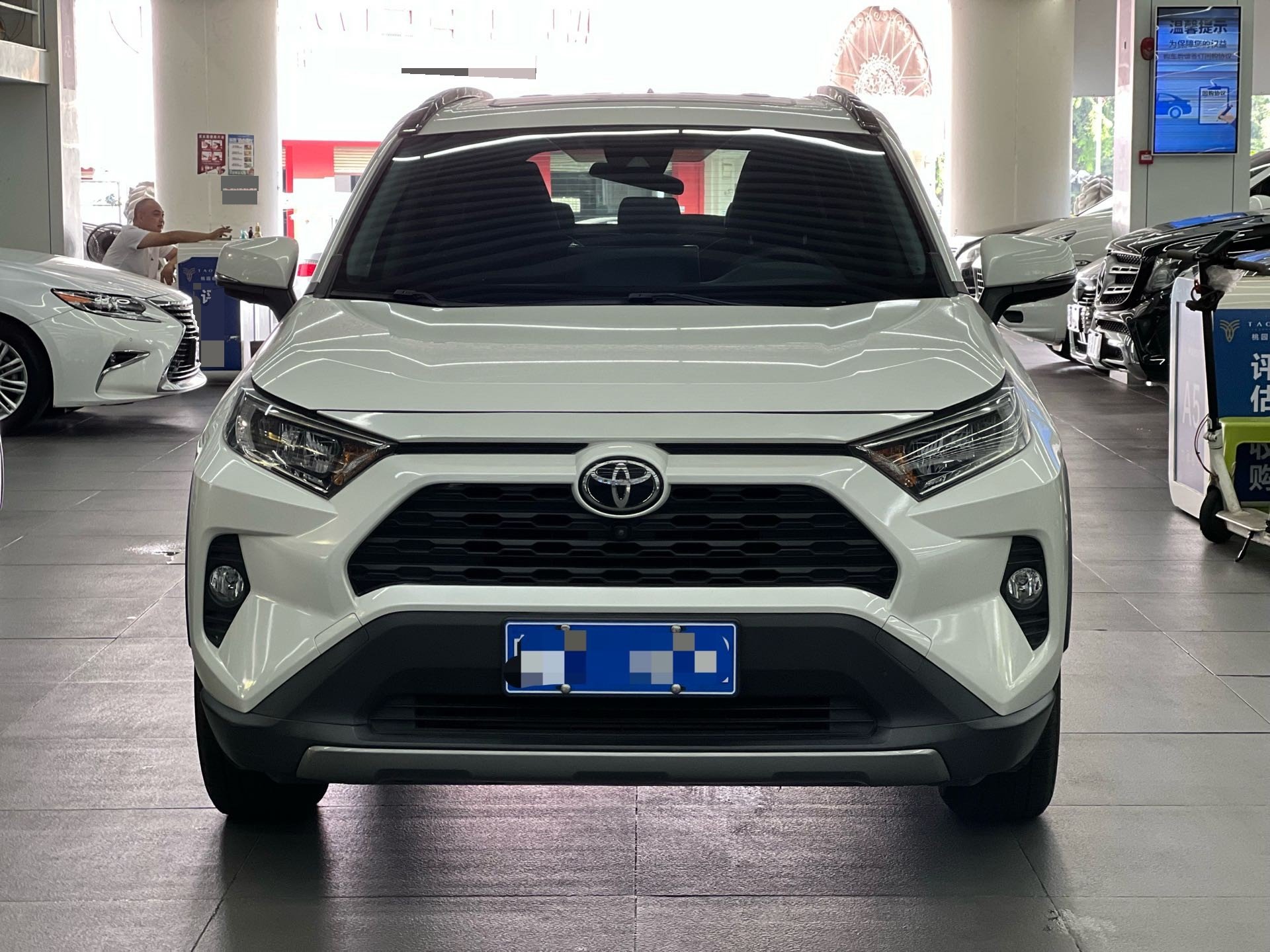 Toyota RAV4 2020 RAV4 RongFang 2.0 Stepless Two-Drive Fashion Edition
