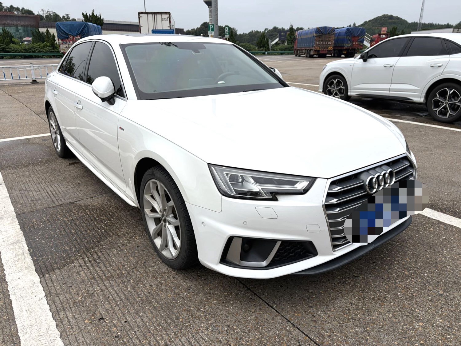 Audi A4L 2019  2.0TFSI 40TFSI Fashion