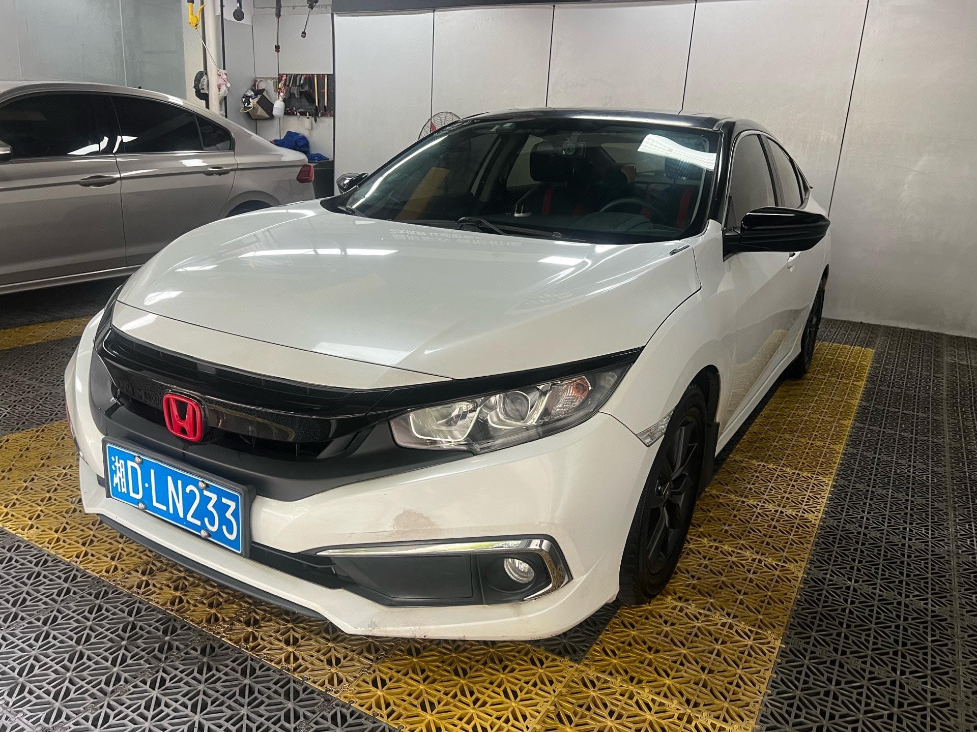 Honda Civic 2019 Honda  1.5T CVT 220TURBO Jin Dong Edition
