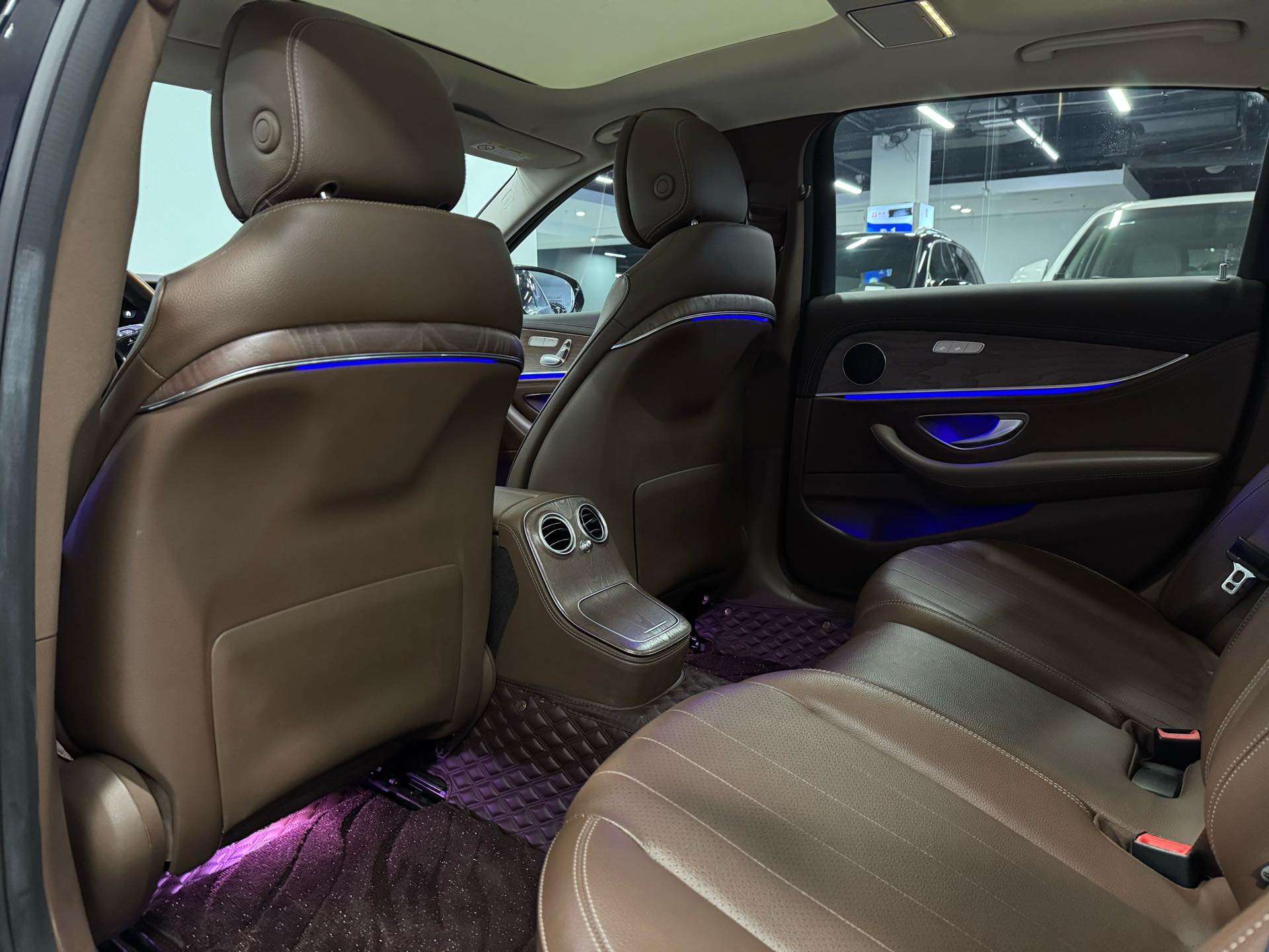 Mercedes-Benz E-Class PHEV 2022 E 350 e L 2.0T