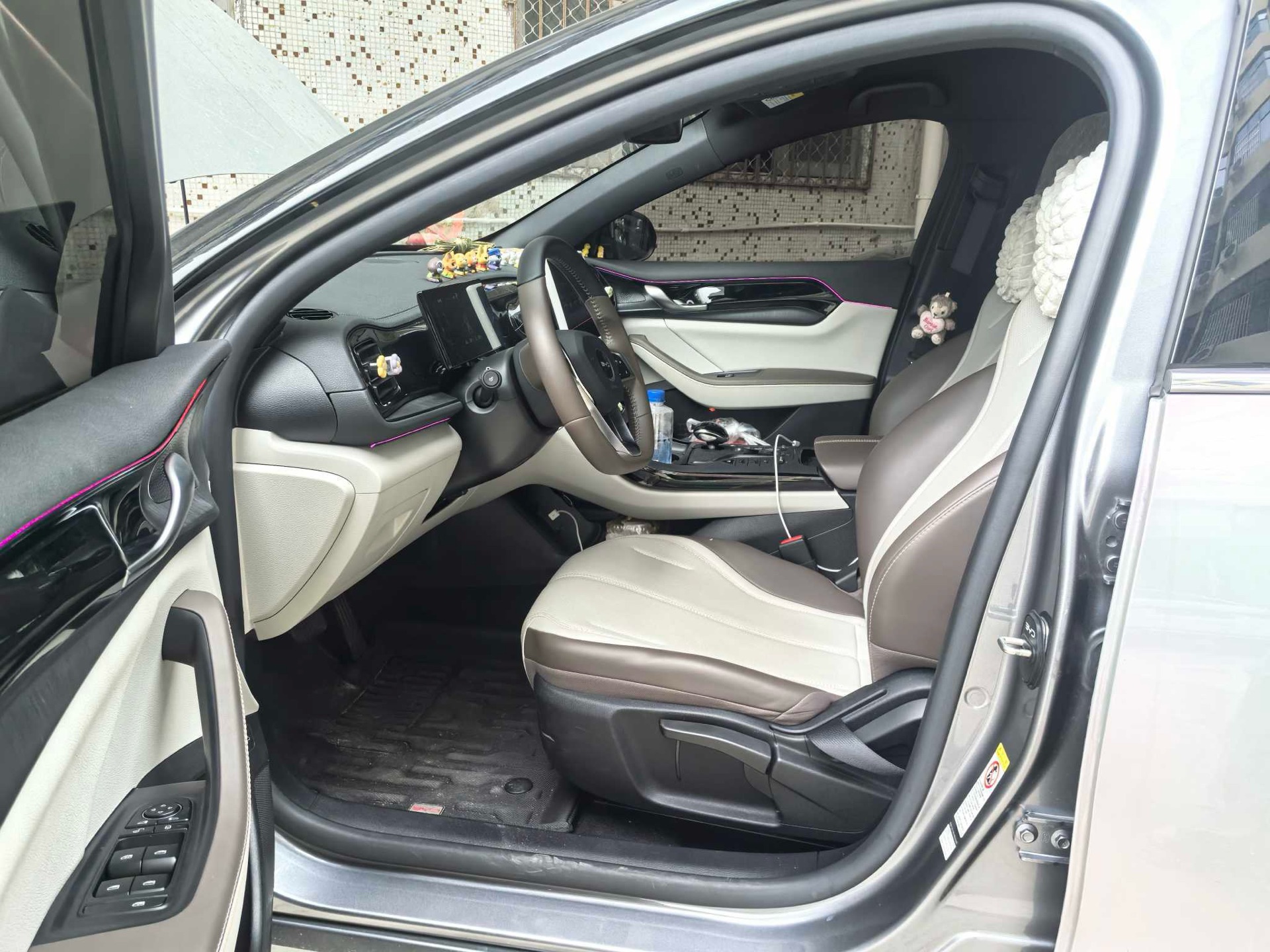 BYD Qin PLUS 2024  DM-i 1.5 CVT Glory Edition 55KM Leading Type