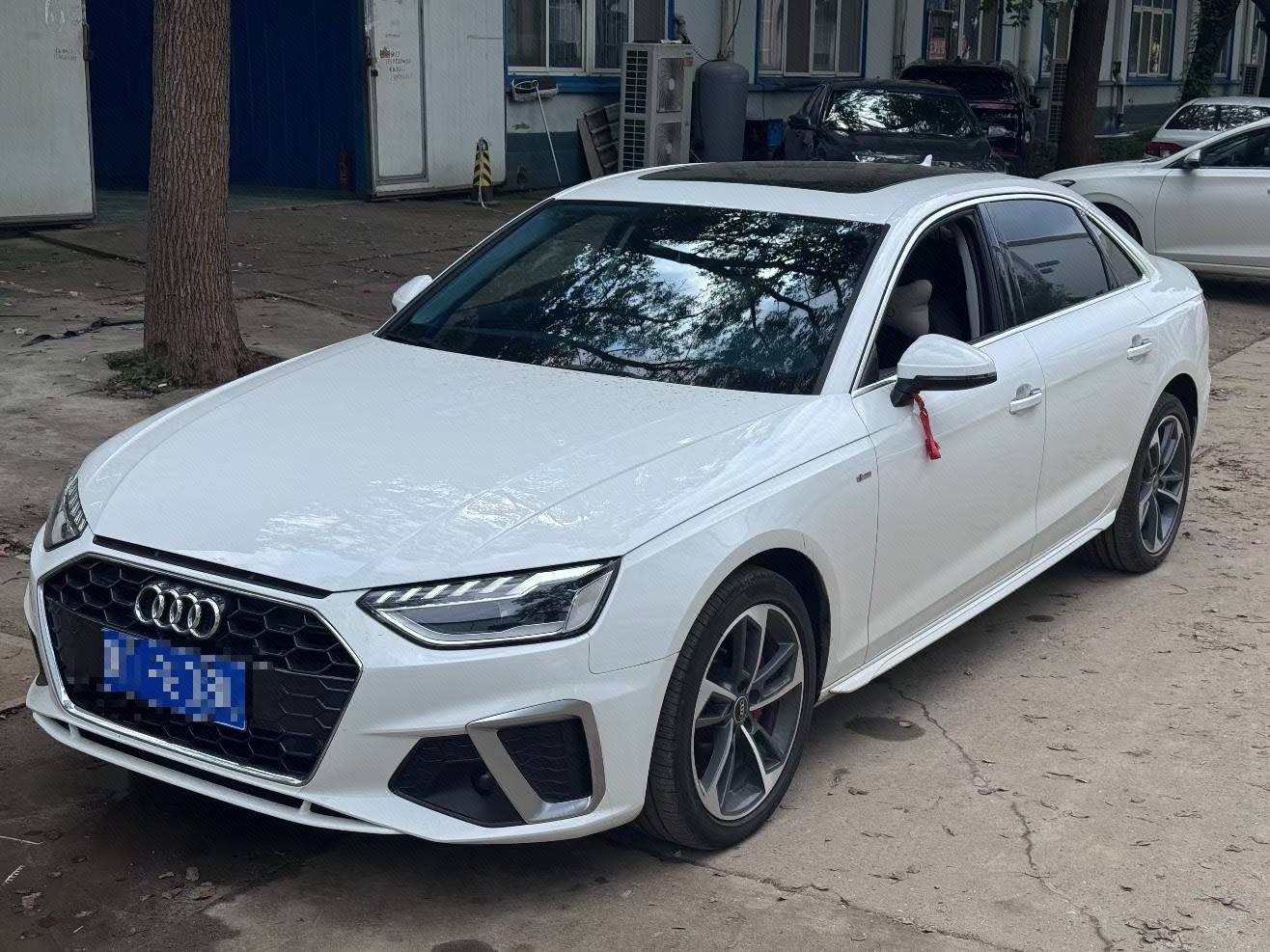 Audi A4L 2023  2.0TFSI 40TFSI Fashion Dynamic