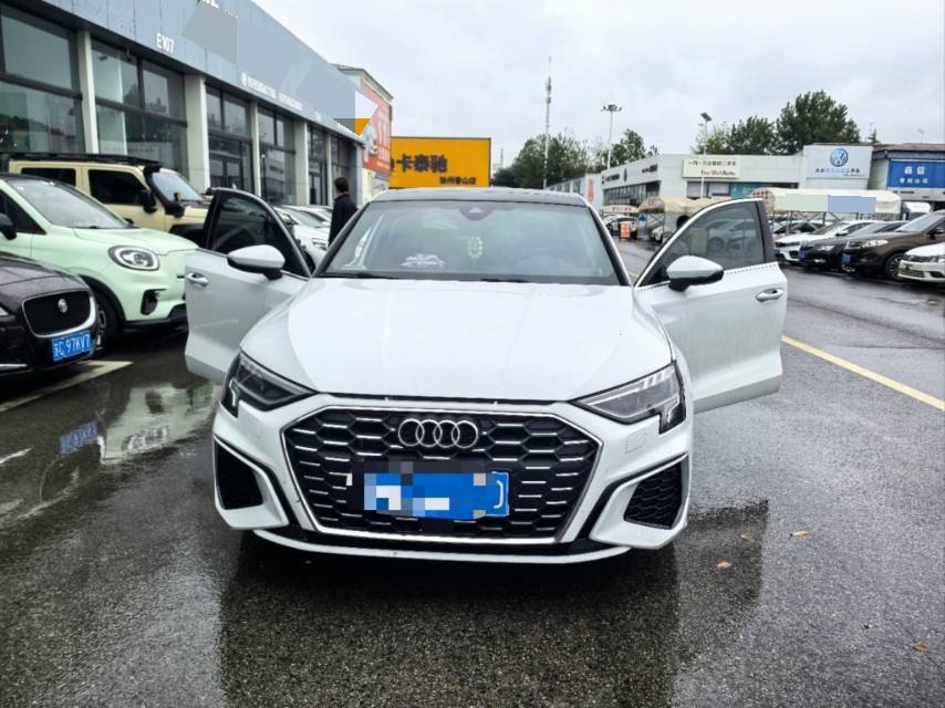 Audi A3 2024 L Limousine 1.4TFSI 35TFSI Luxury Elegance