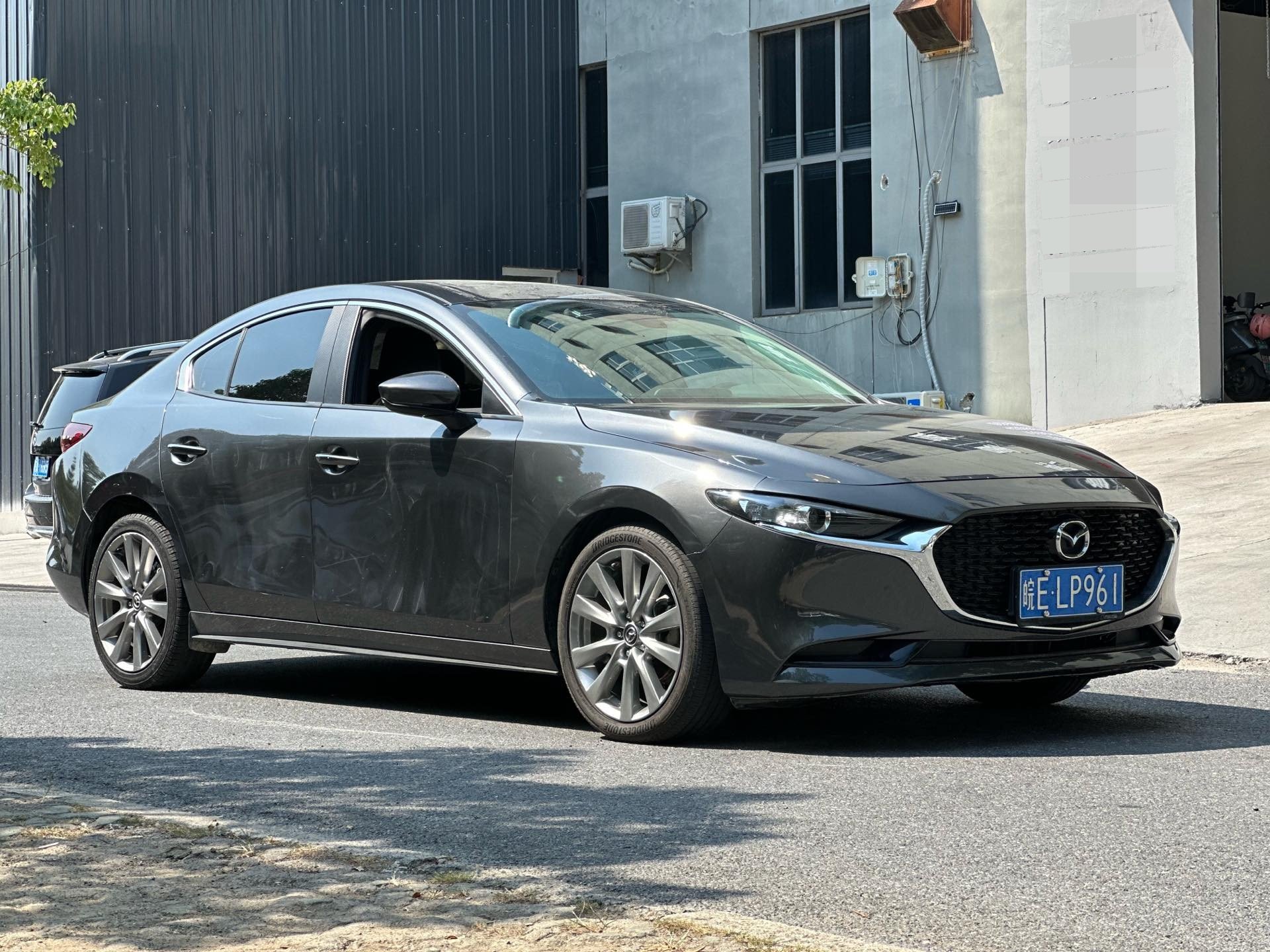 Mazda 3 Axela 2021  Sedan 2.0 Deluxe Edition