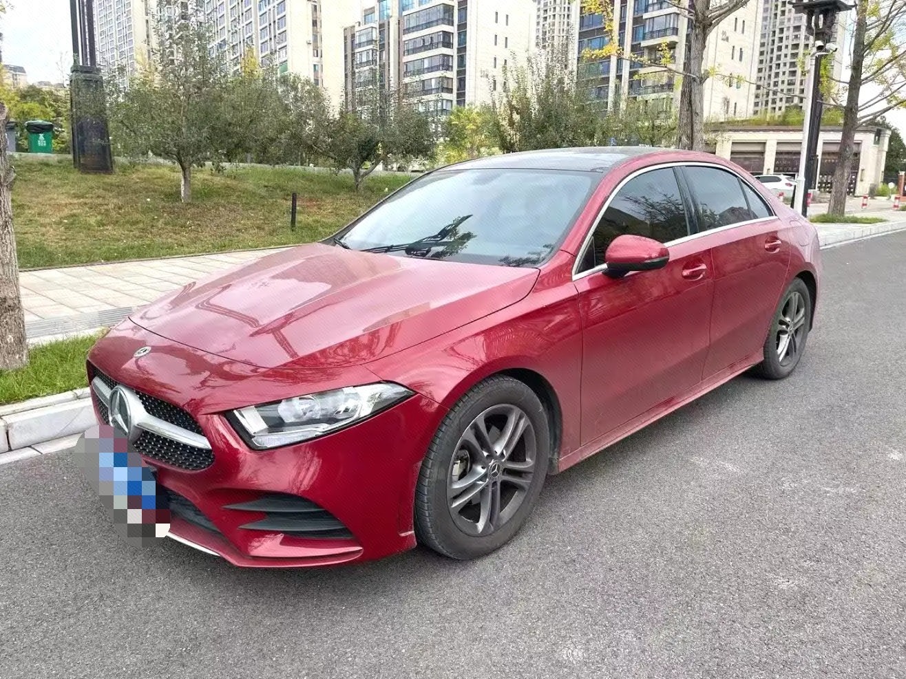 Mercedes-Benz A-Class 2023 A 180 L 1.3T