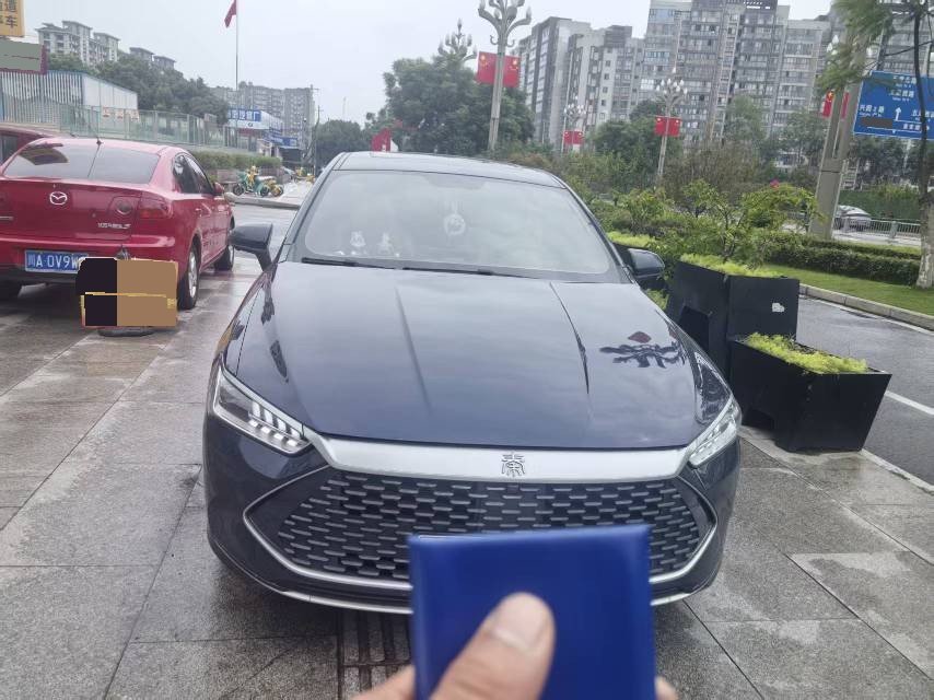 BYD Qin PLUS 2021  DM-i 1.5 CVT Premium 55KM