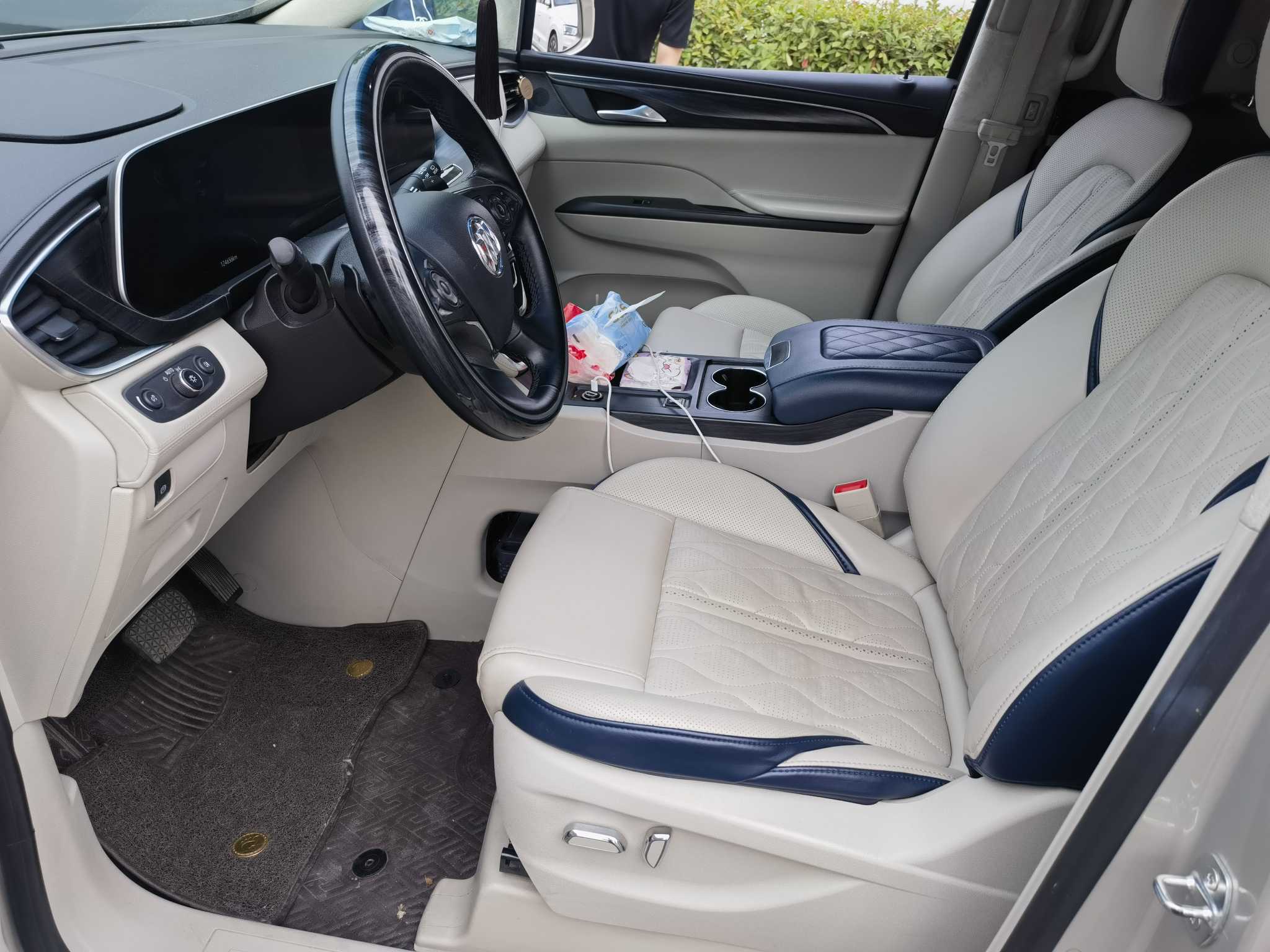 Buick GL8 2020  ES Luxury 2.0T 653T Comfort