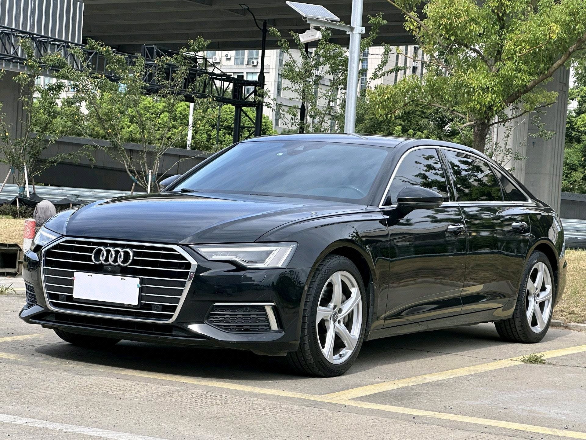Audi A6L 2021  2.0TFSI 45TFSI Quattro Premium Elegance