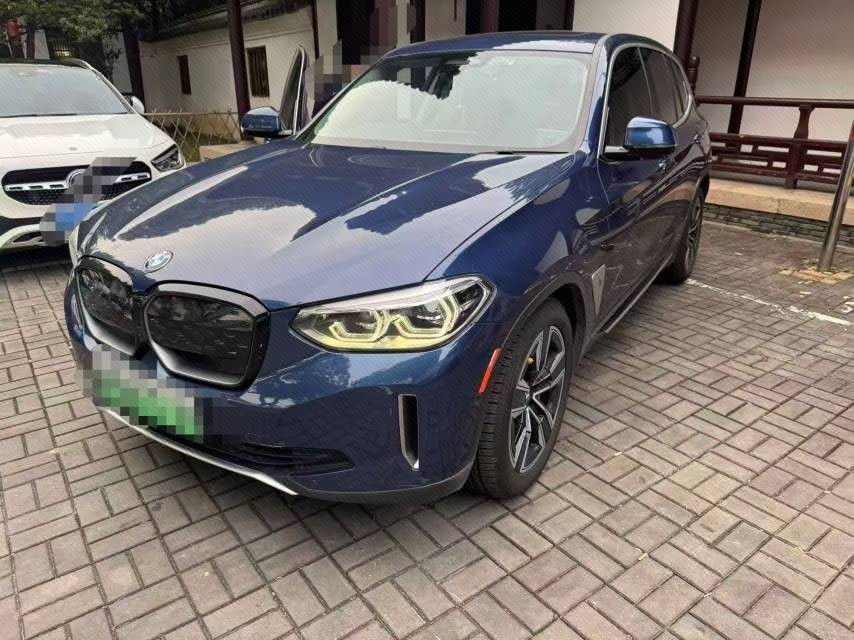 BMW iX3 2021  Leading