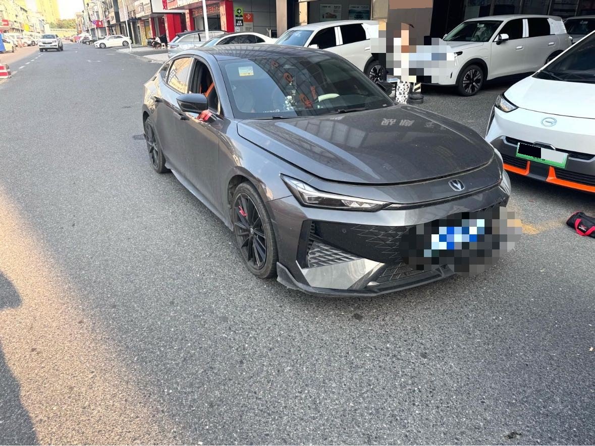 Changan UNI-V 2024  1.5T Noble Sport