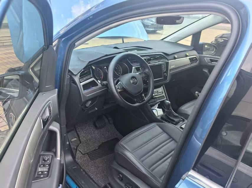 Volkswagen Touran 2021 Volkswagen  L 1.4TSI 280TSI Cross Edition 7-Seater