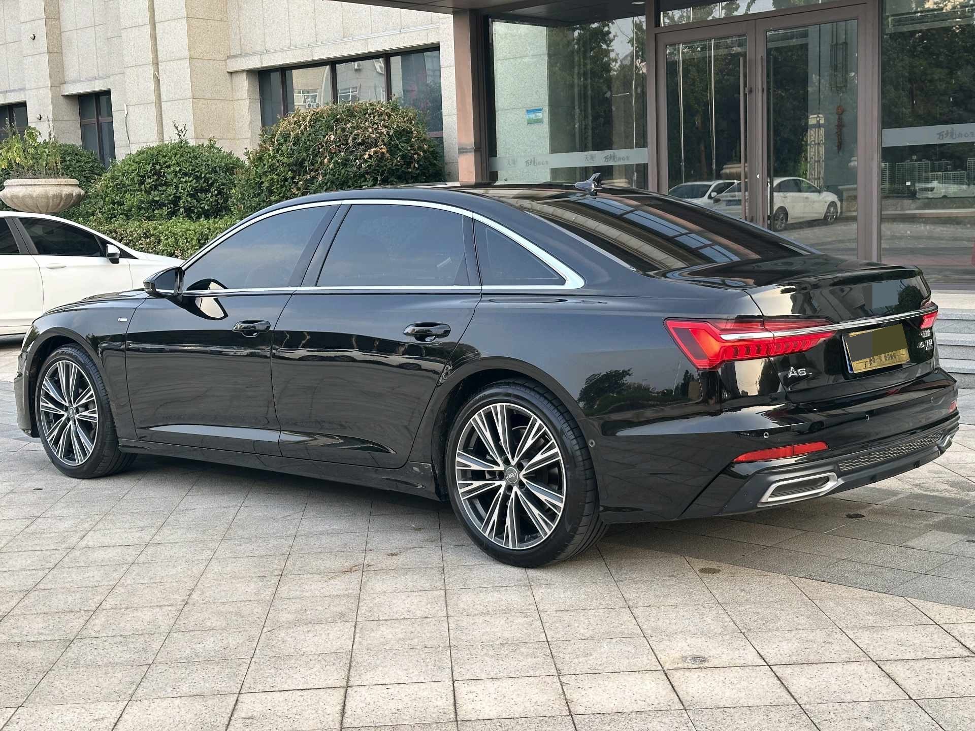 Audi A6L 2021  2.0TFSI 45TFSI Quattro Premium Dynamic