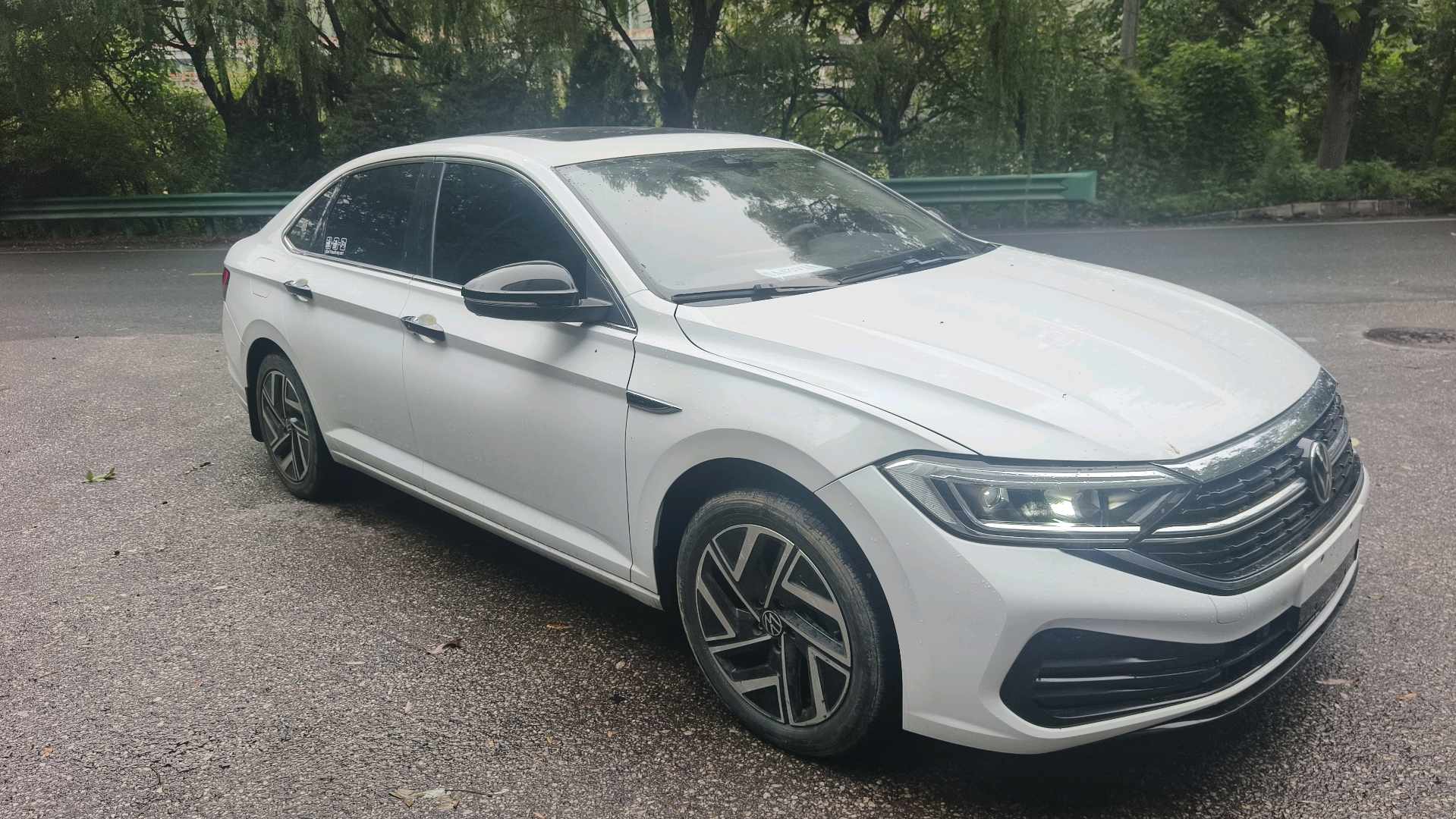 Volkswagen Sagitar 2023 Volkswagen  1.5TSI 300TSI Beyond Edition