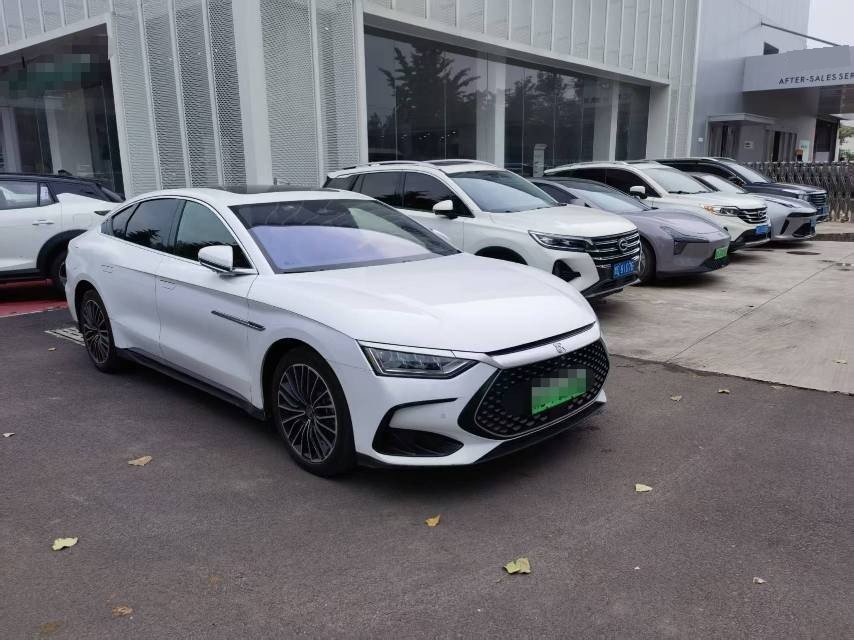 BYD Han 2022  DM-i 1.5T CVT 121KM Premium