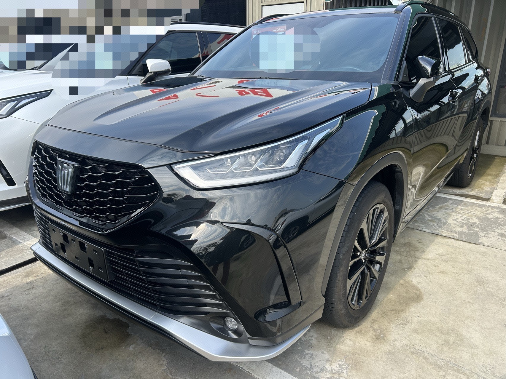 Toyota Crown Kluger 2024 Toyota  2.0T 4WD Vigorous Edition