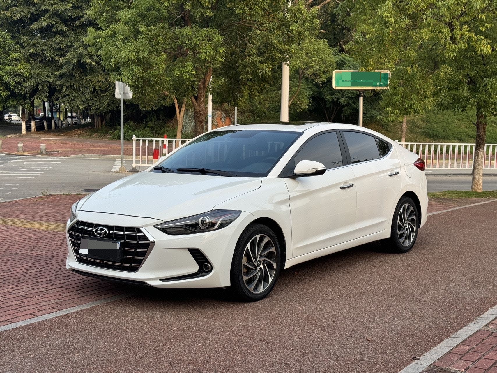 Hyundai Elantra 2019 Hyundai 1.5 CVT Smart Elite