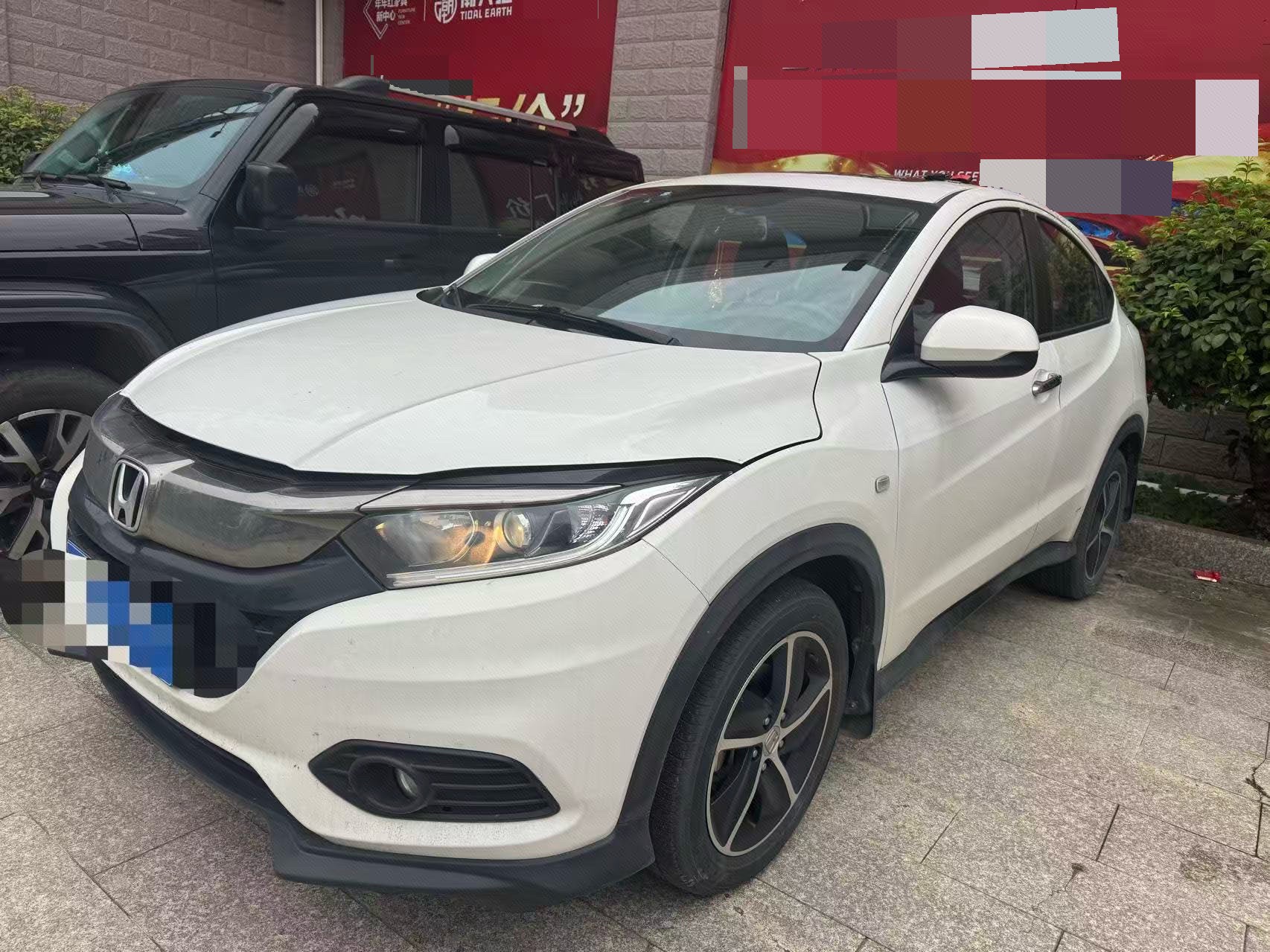 Honda Vezel 2020 Honda 1.5 CVT Pioneer Edition