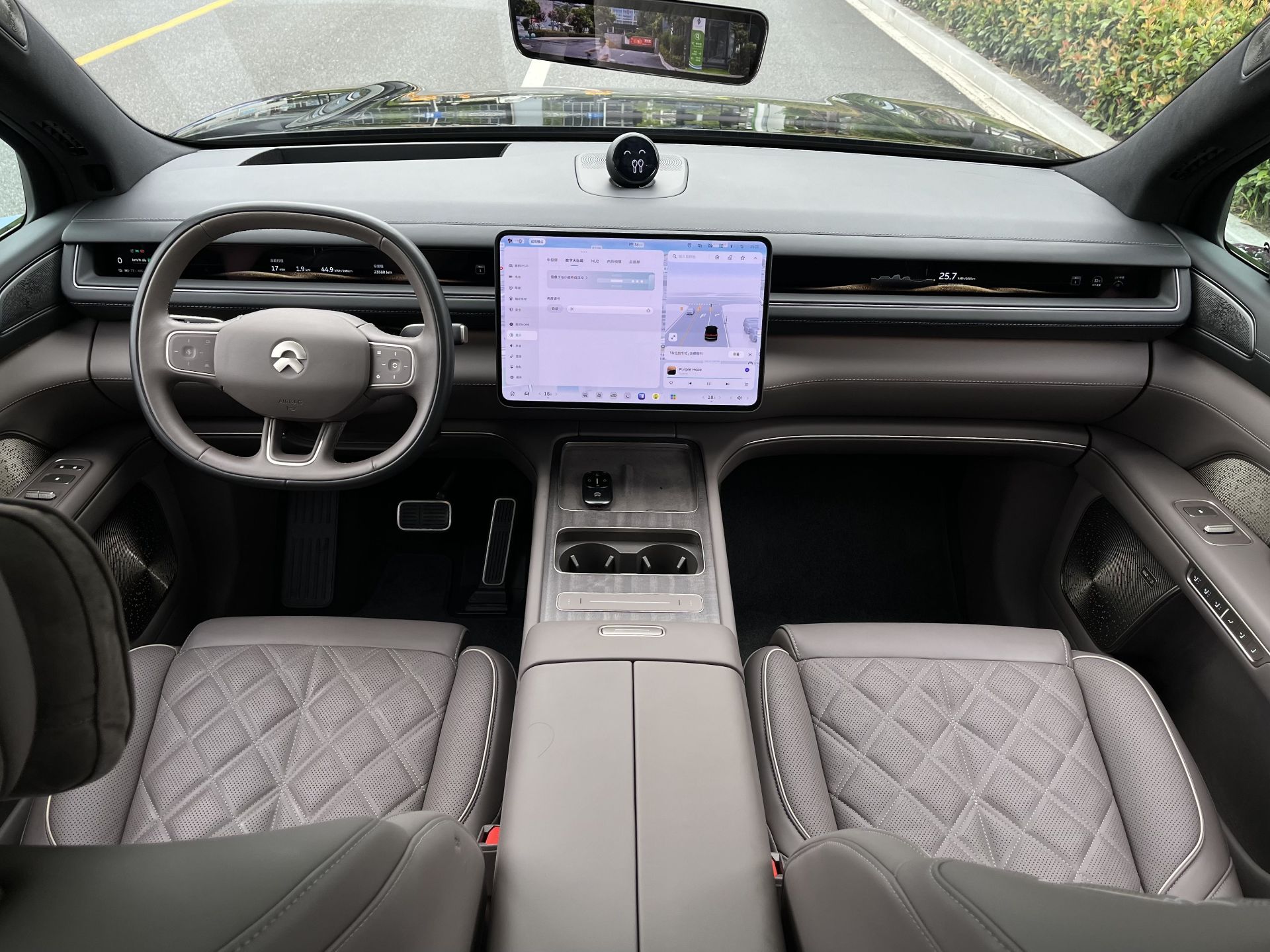 NIO ES8 2026 ES8 6-Seat Executive Luxury Edition